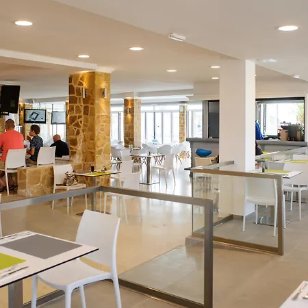 Mimosa Hotel